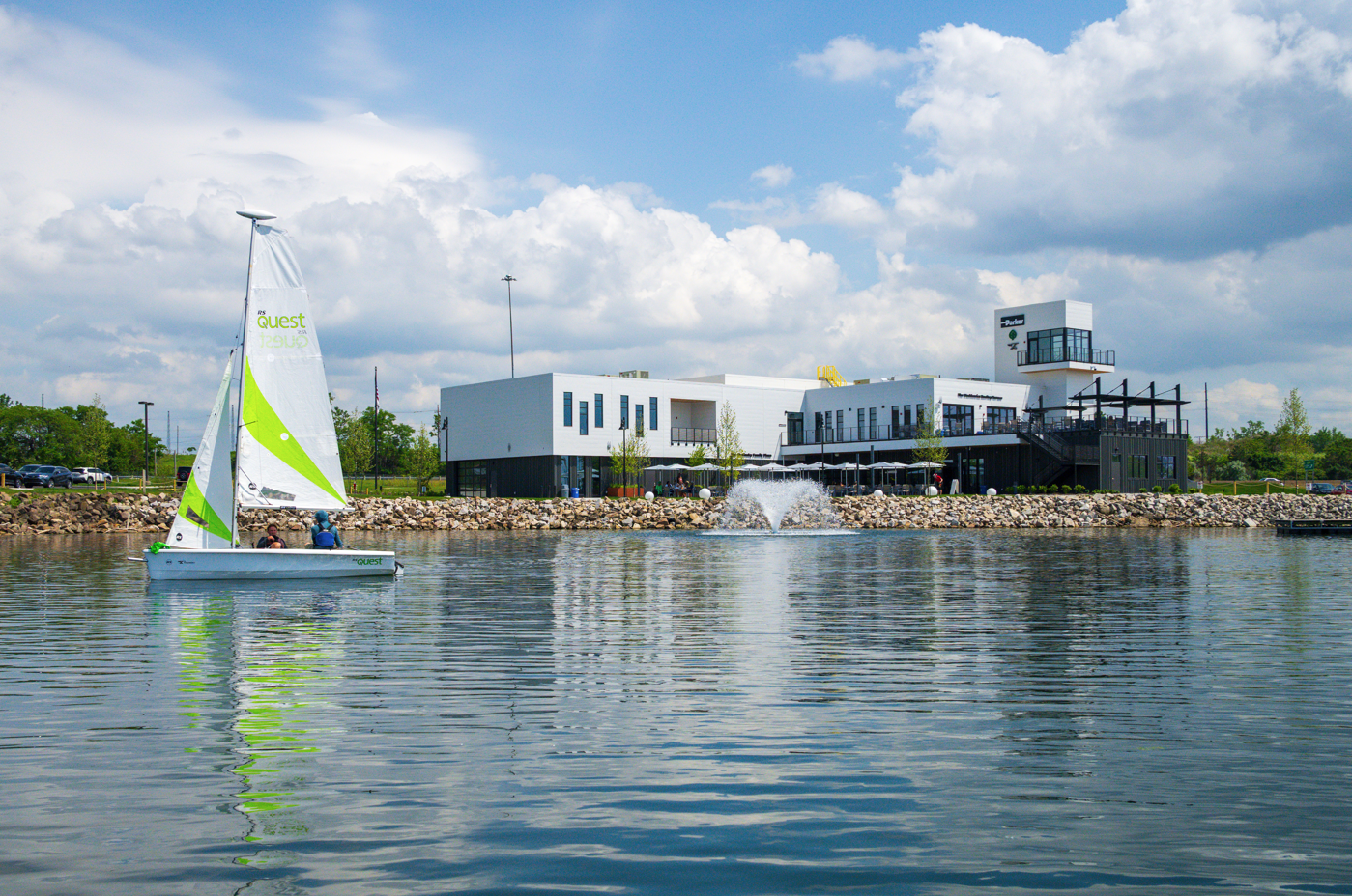 Sailing Center_boat_small.png